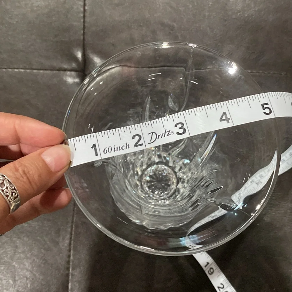 Elegant clear crystal Geometric Accent Vase with Scalloped Rim